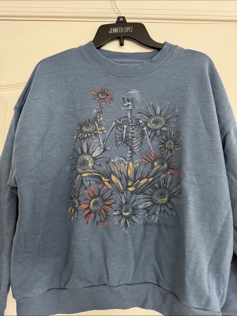 American Eagle Outfitters Pullover Sweatshirt